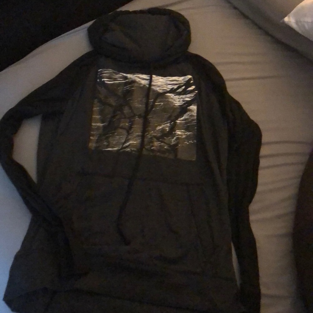 American eagle long sleeve hooded tee